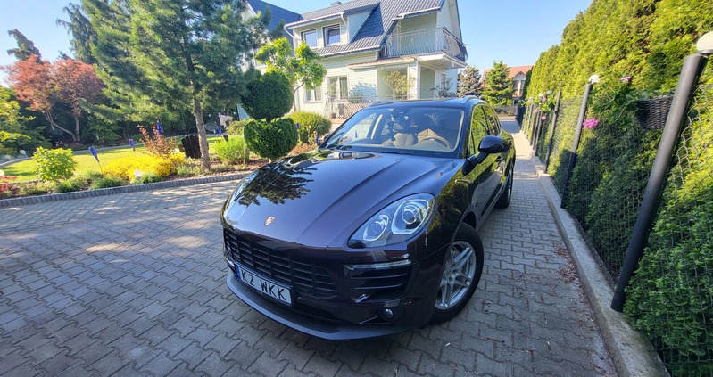 Porsche Macan cena 159500 przebieg: 139500, rok produkcji 2015 z Sochaczew małe 121